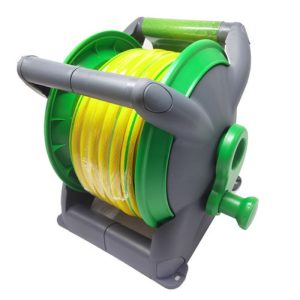 גלגלת השקייה + צינור 20 מטר + אביזרים GREEN