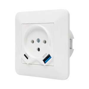 שקע +מטען 2 יציאות 20W PD +USB